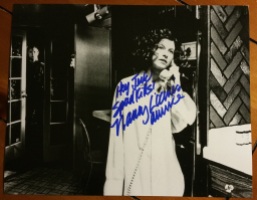 Nancy Loomis autograph